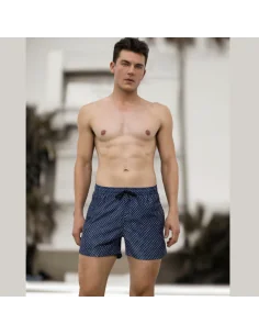 Sumérgete en el estilo con el Bañador Bermuda Geo Ungaro de hombre. Este impresionante bañador en azul navy