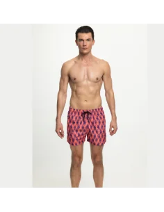 Prepárate para deslumbrar en la playa o la piscina con el Bañador Bermuda Waves Coral de Ungaro