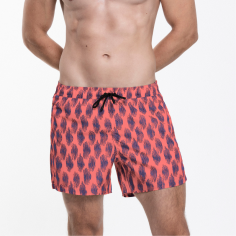 Prepárate para deslumbrar en la playa o la piscina con el Bañador Bermuda Waves Coral de Ungaro
